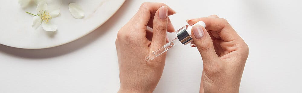 Екзотичният аромат на Жасмин абсолю Jasmine-Essential-oil-Absolute-uses